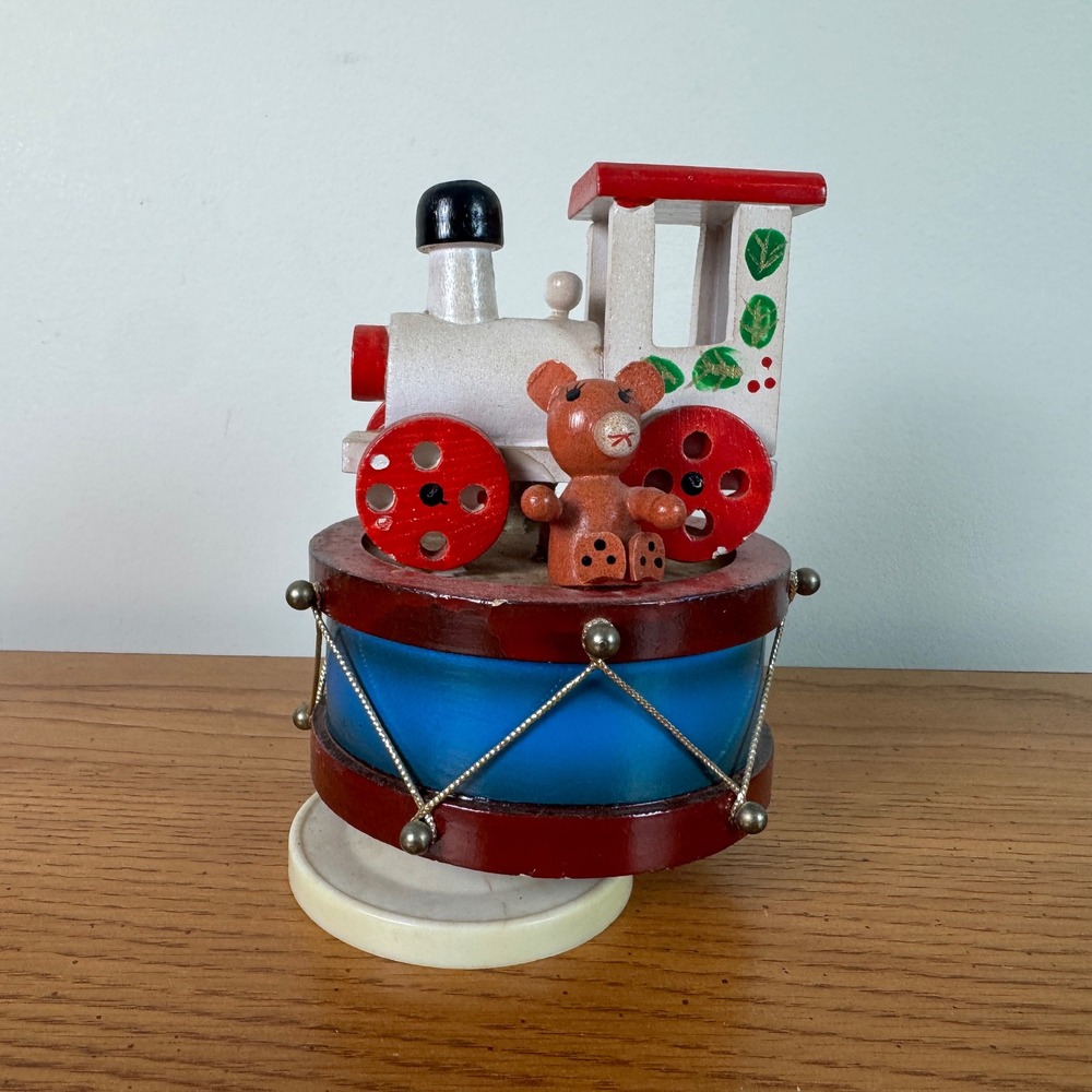 Deville Taiwan Wooden‎ Musical Train Drum Christmas Caroler Toy
